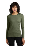 District® playera de manga larga Perfect Blend® CVC para mujer DT110