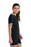 Sport-Tek? Camiseta de manga corta para jóvenes Club YST440
