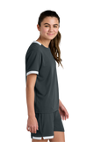 Sport-Tek? Camiseta de manga corta para jóvenes Club YST440